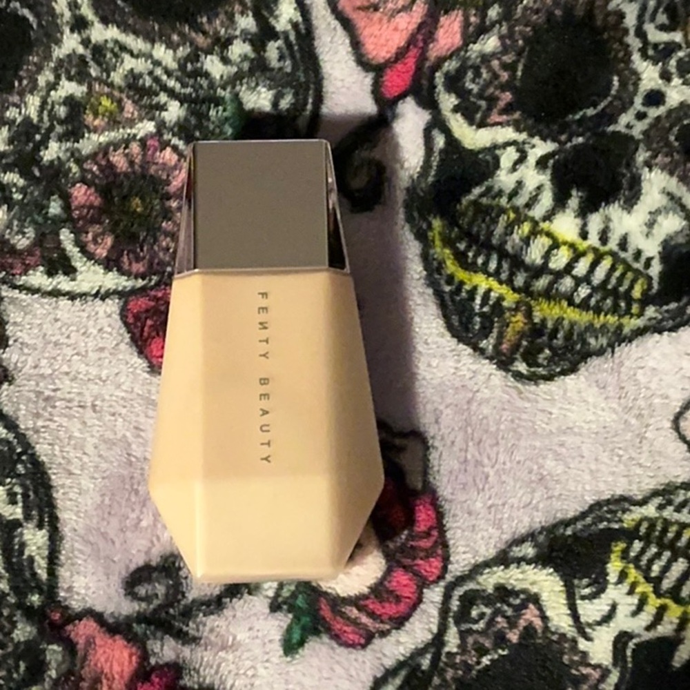 Fenty Pink Pearl Eaze Drop'lit All-Over Glow Enhancer - Picture 3 of 5